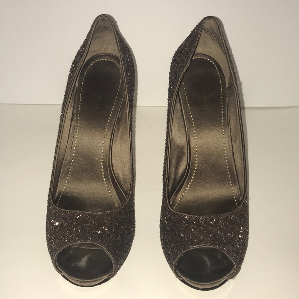 Nine West Open toe pumps